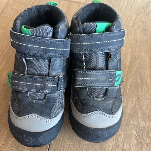 Hiking boots Size 12 - Picture 6 of 7